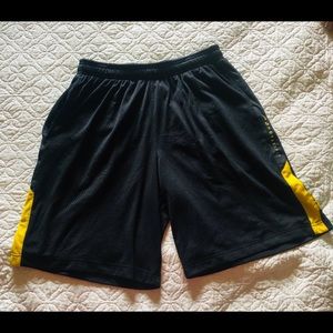 Nike Live Strong Training Shorts size Large